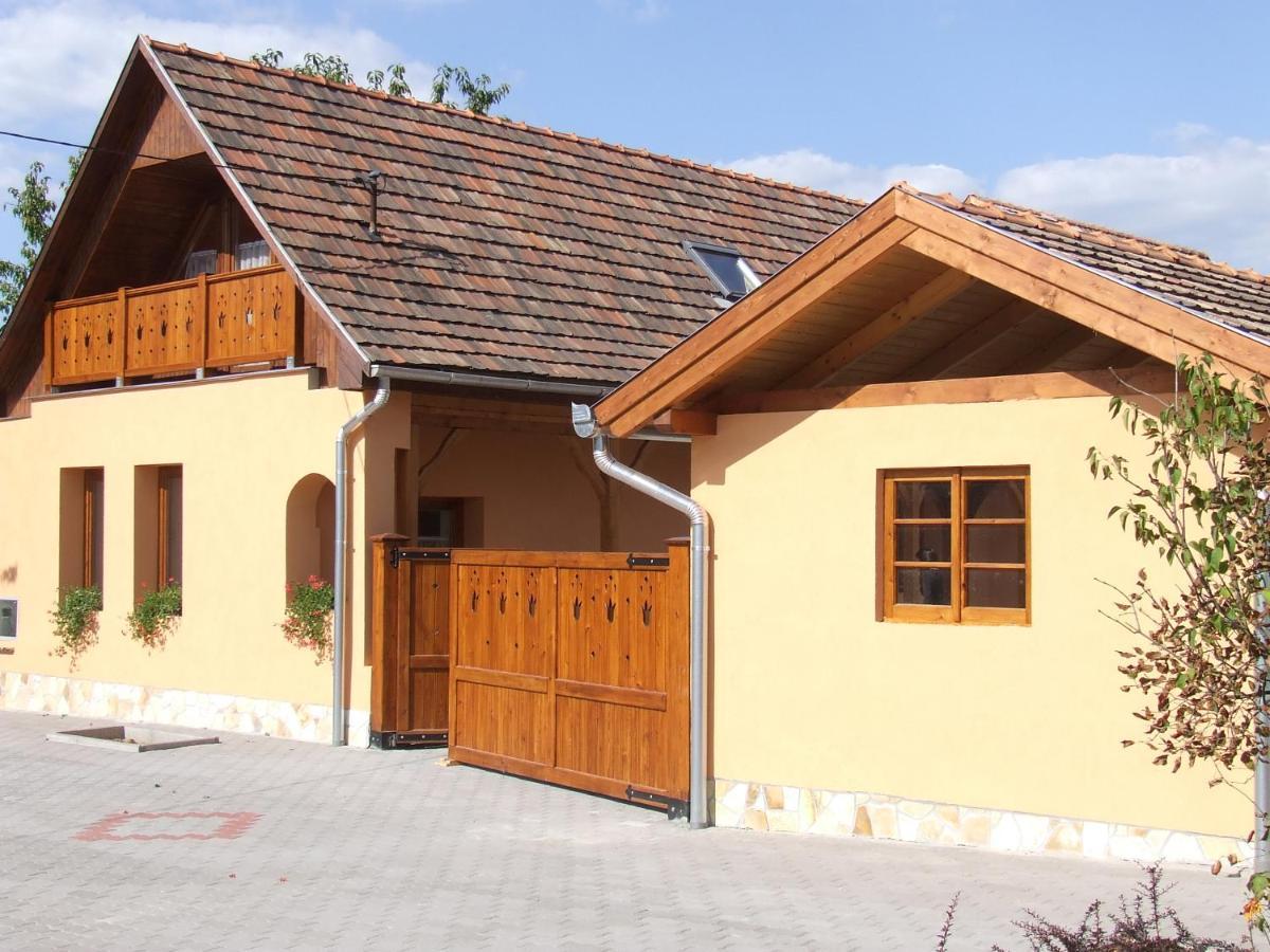 Villa Giulia Vendeghaz Verpelét Εξωτερικό φωτογραφία